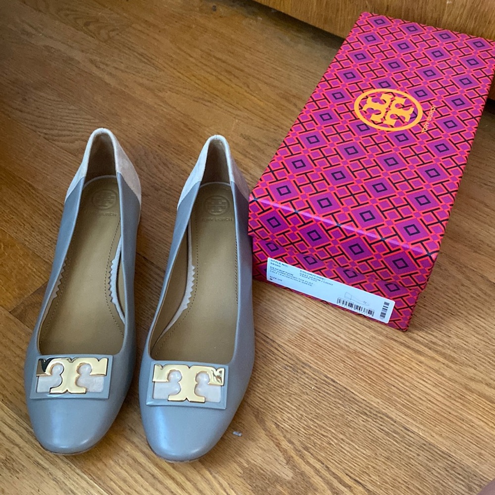 Authentic Tory Burch shoes size 9